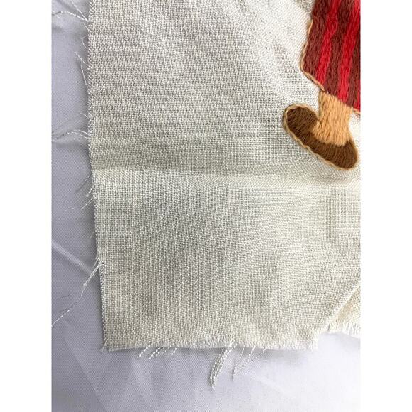 VTG Crewel Family 70s Needlecraft Hand Embroidered Fiber Art 11"x19" No frame - Picture 5 of 10